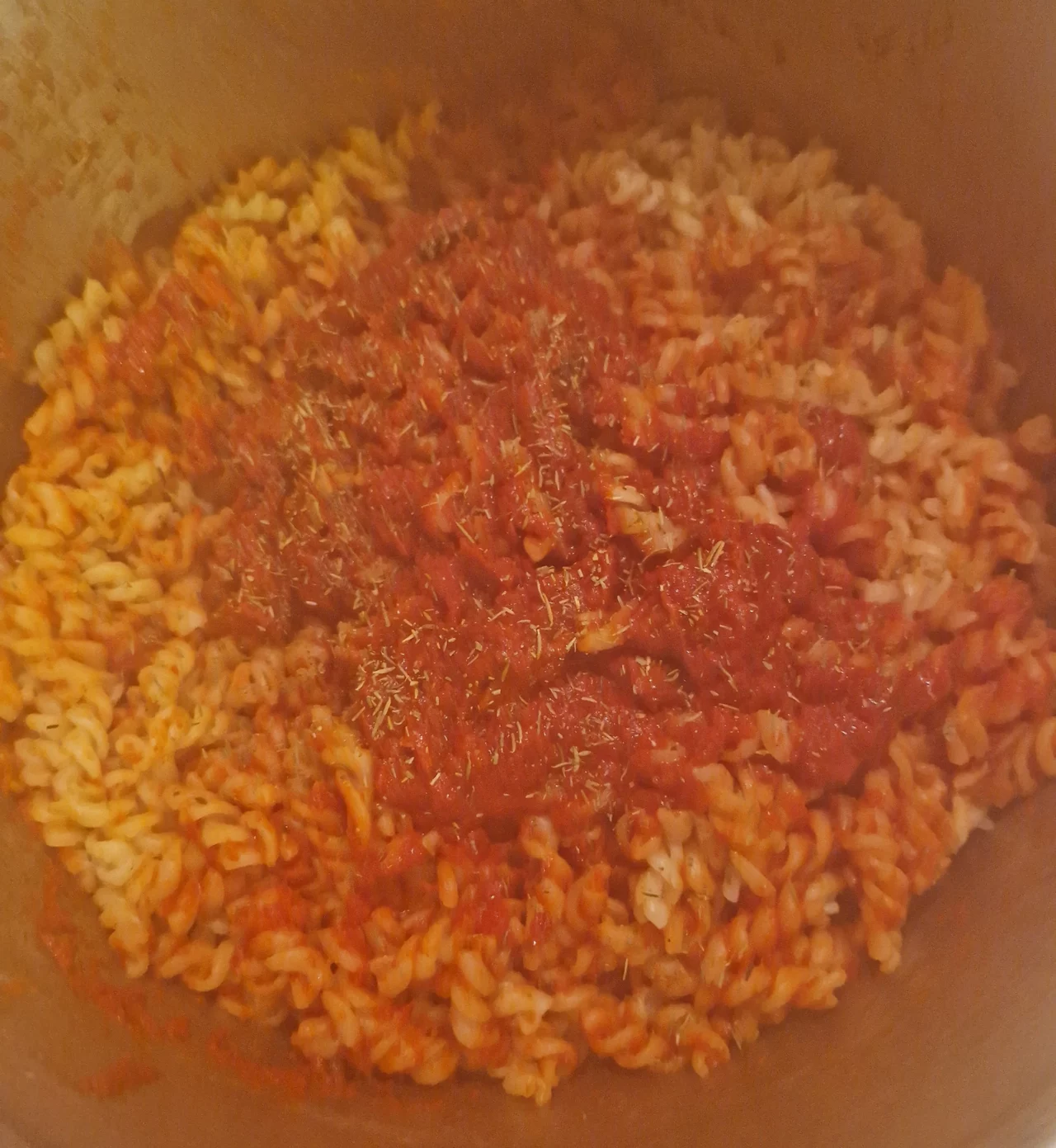Fusilli au courgette, aubergine & coulis de tomates