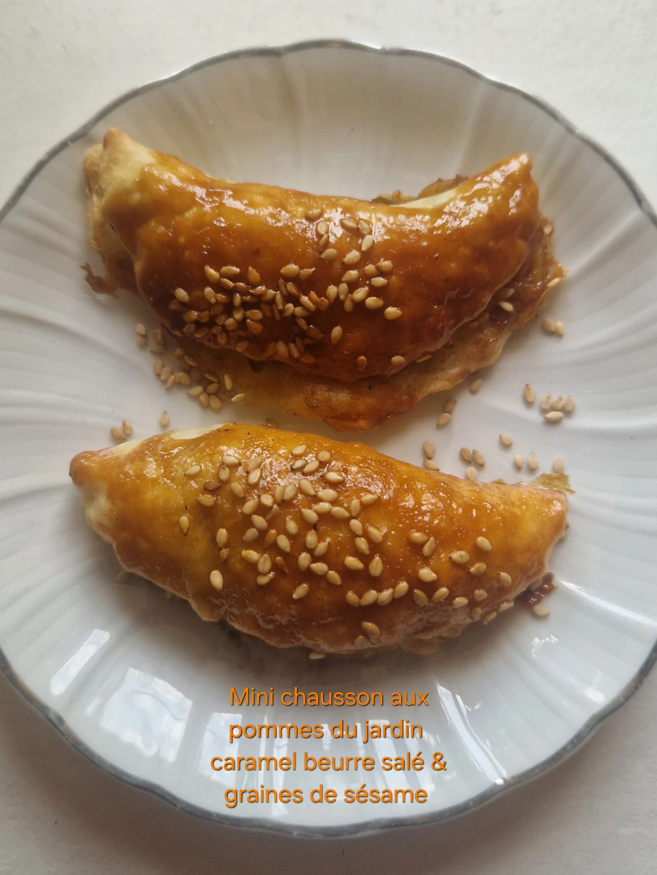 Mini chausson aux pommes caramel beurre salé
