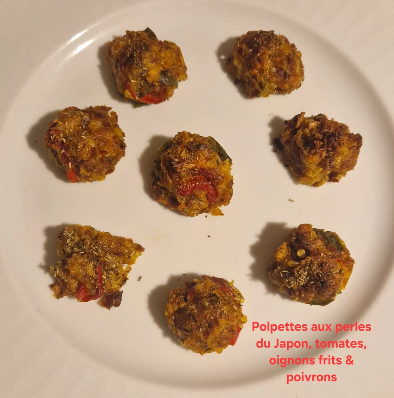Polpettes aux perles du Japon, tomates, oaignons frits & poivrons