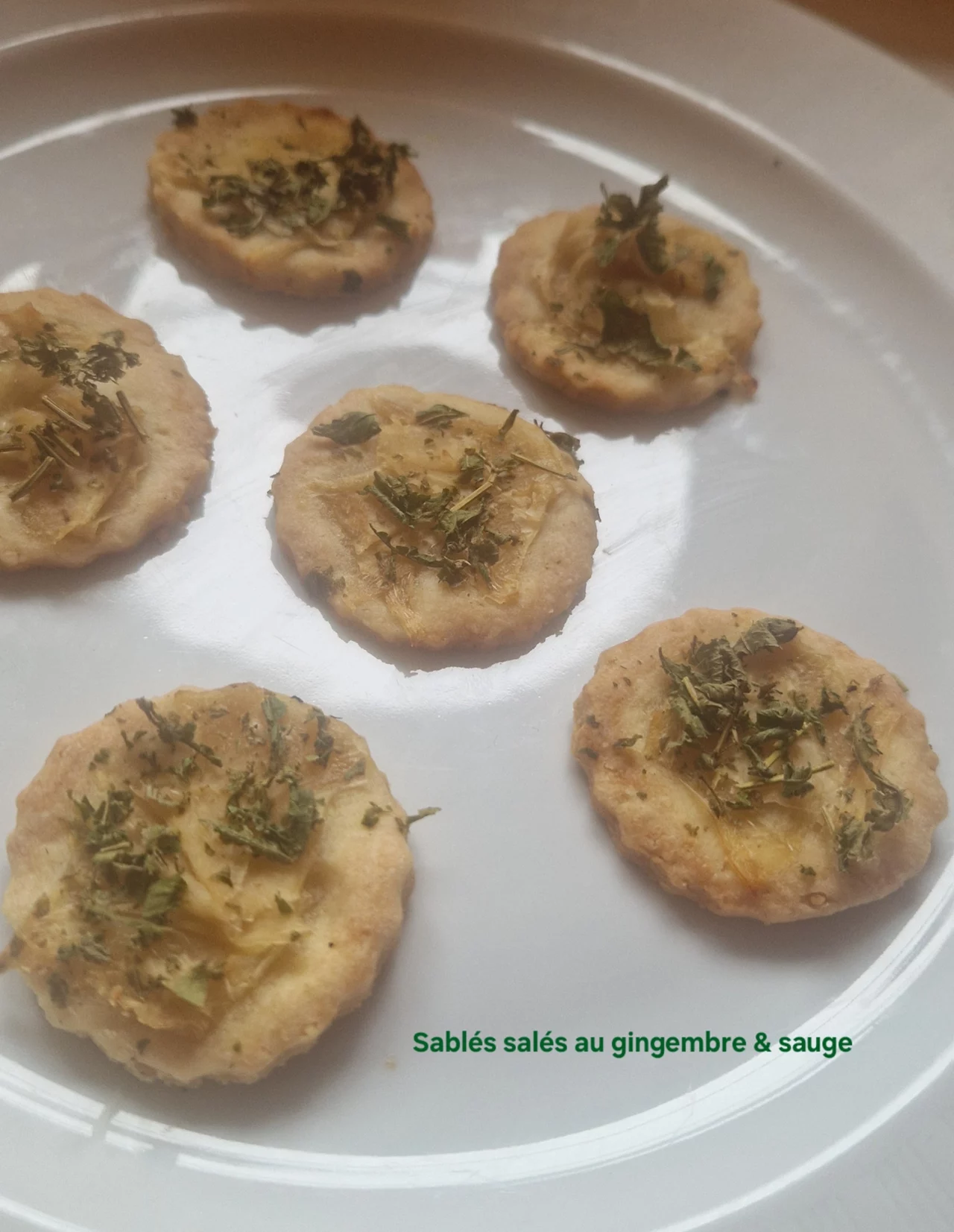 Sablés salés au gingembre & sauge